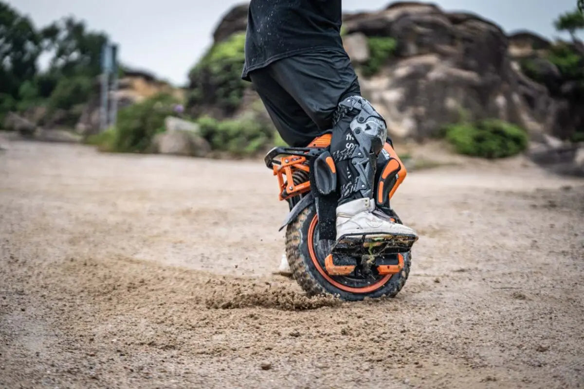 INMOTION V14 Electric Unicycle 9000W Off-Road EUC | 70km/h